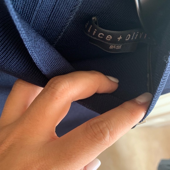 Alice + Olivia dress top women size M - Picture 2 of 4